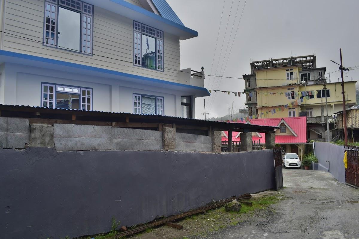 Dondrub Homestay & Resort