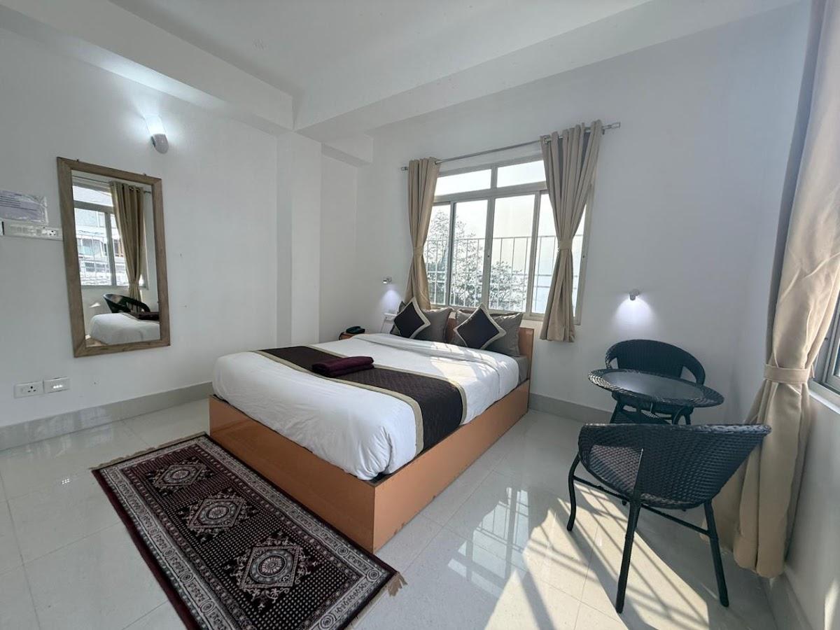 Hotel East Inn