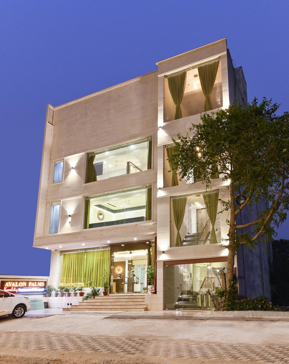 Hotel Avalon Palms Agra