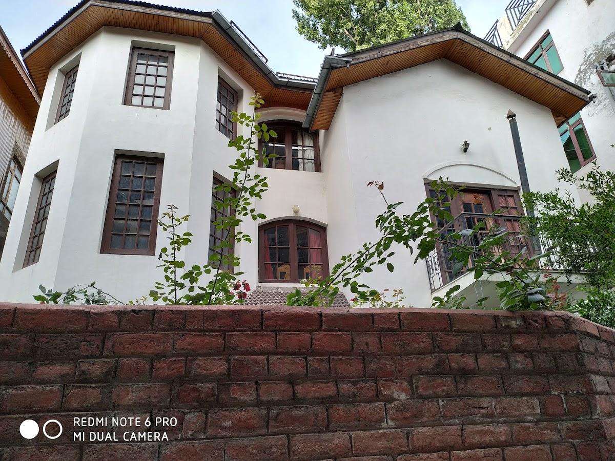 Hotel The Kashmir