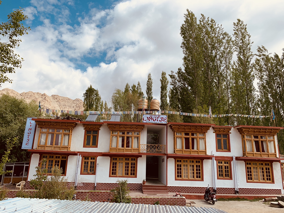 Lingtse A peaceful place to stay