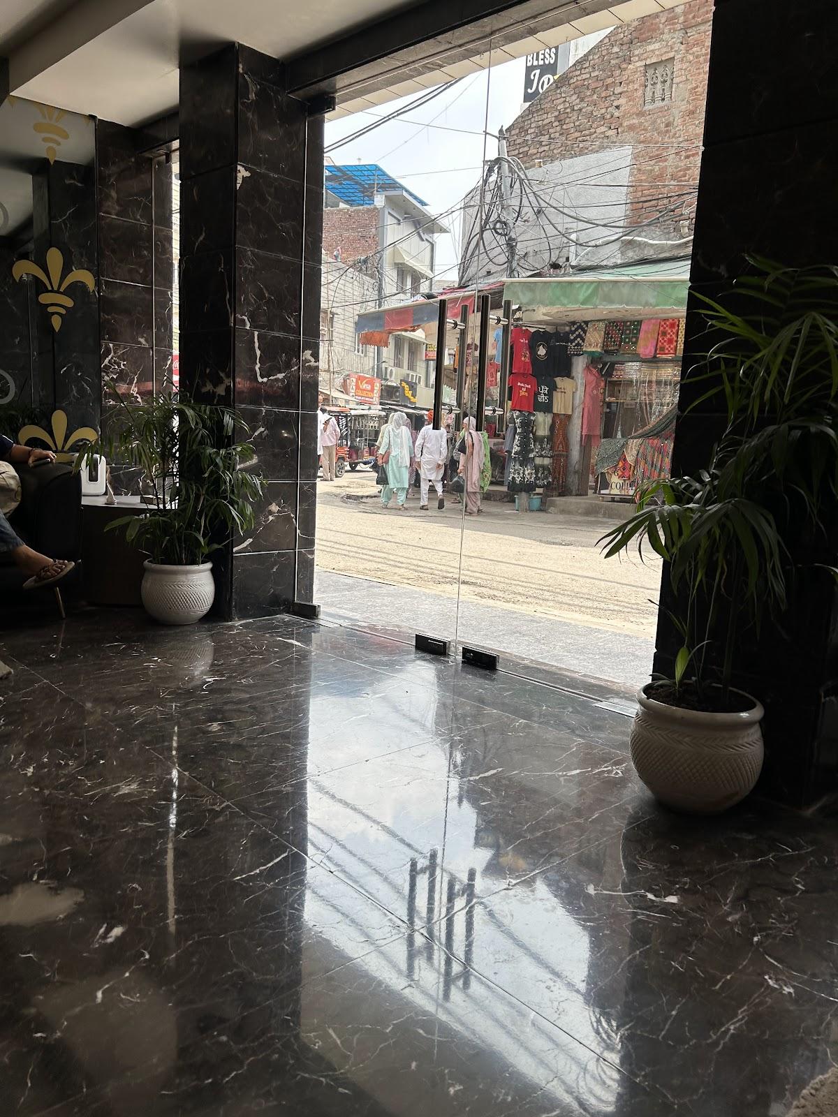 Golden lagoon hotel amritsar