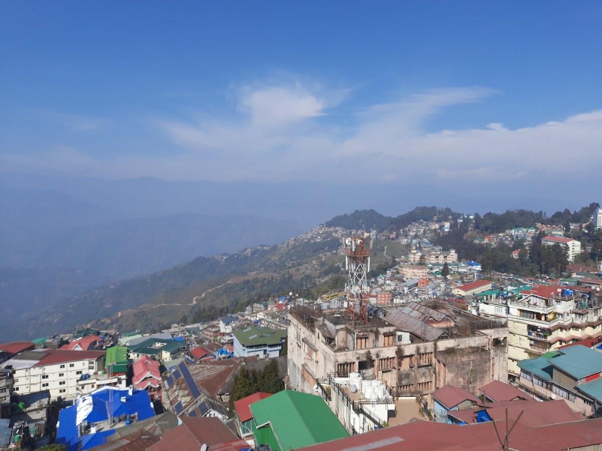 INDUS MOUNT ROYALE - 3 STAR HOTEL IN DARJEELING MALL