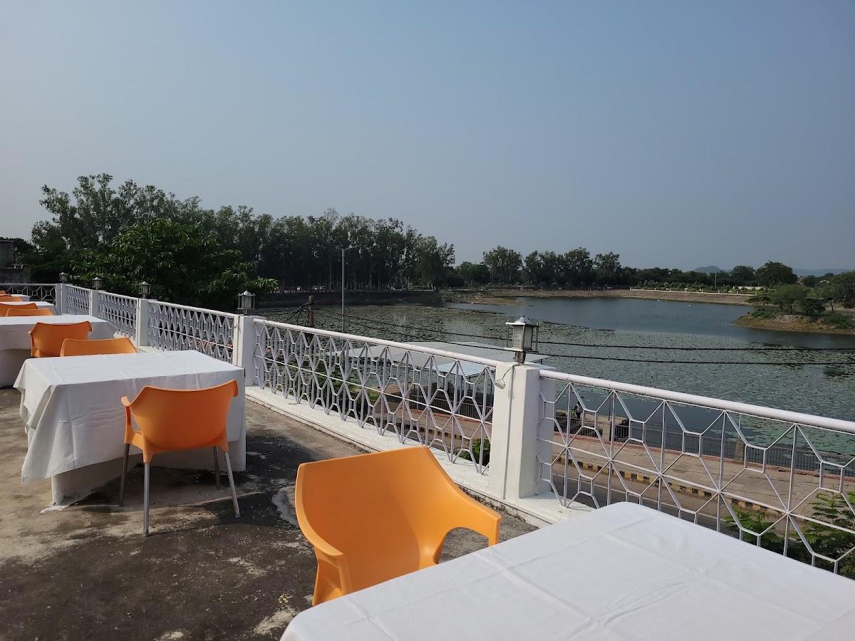 Hotel Lakeside