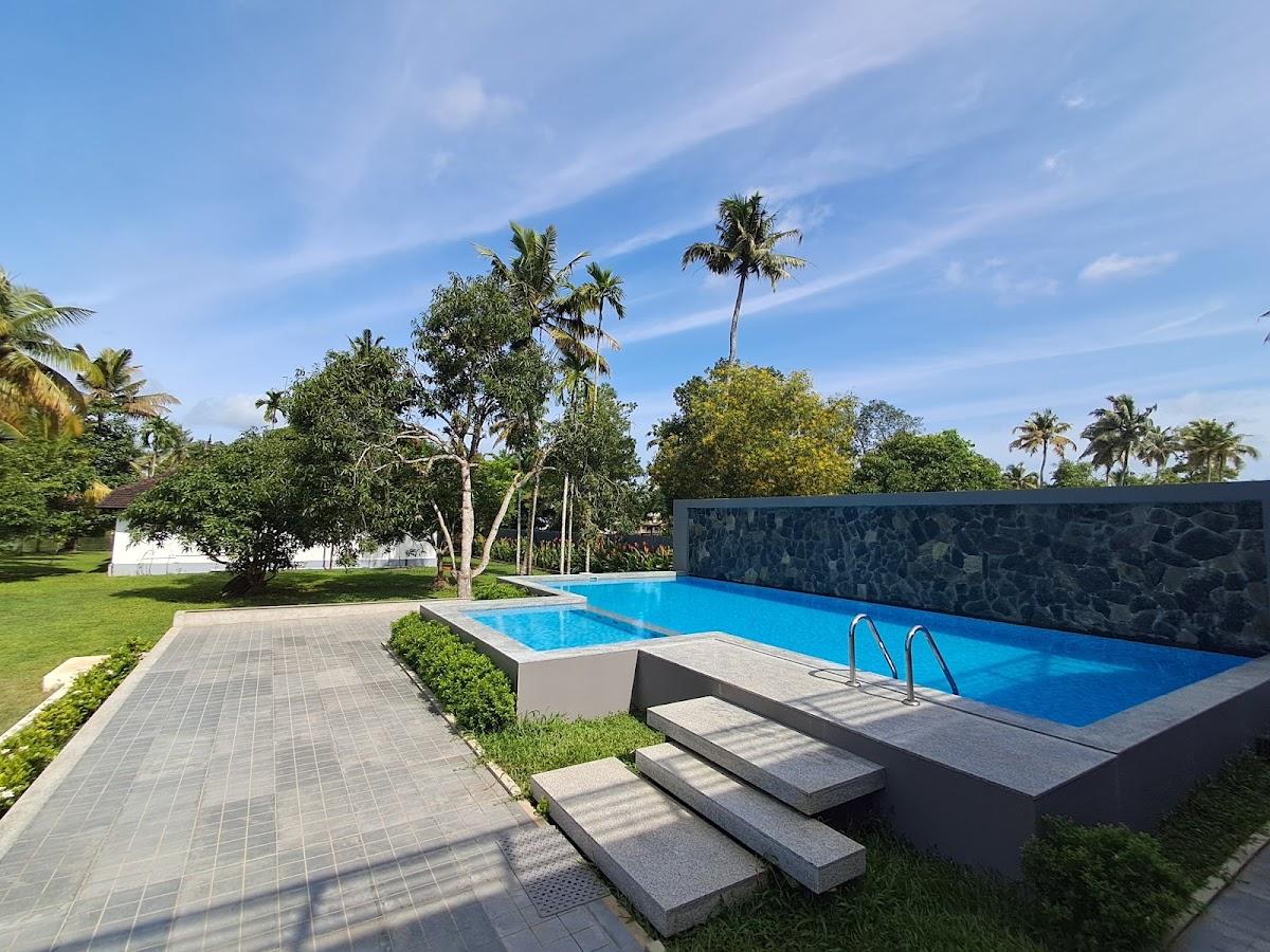 Palmgrove Lake Resort