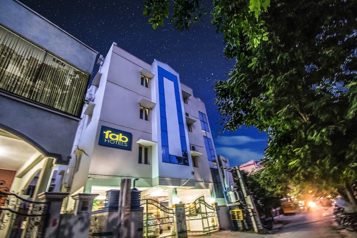 FabHotel Aditya Yatri Nivas - Hotel in Ramanuja Circle, Tirupati