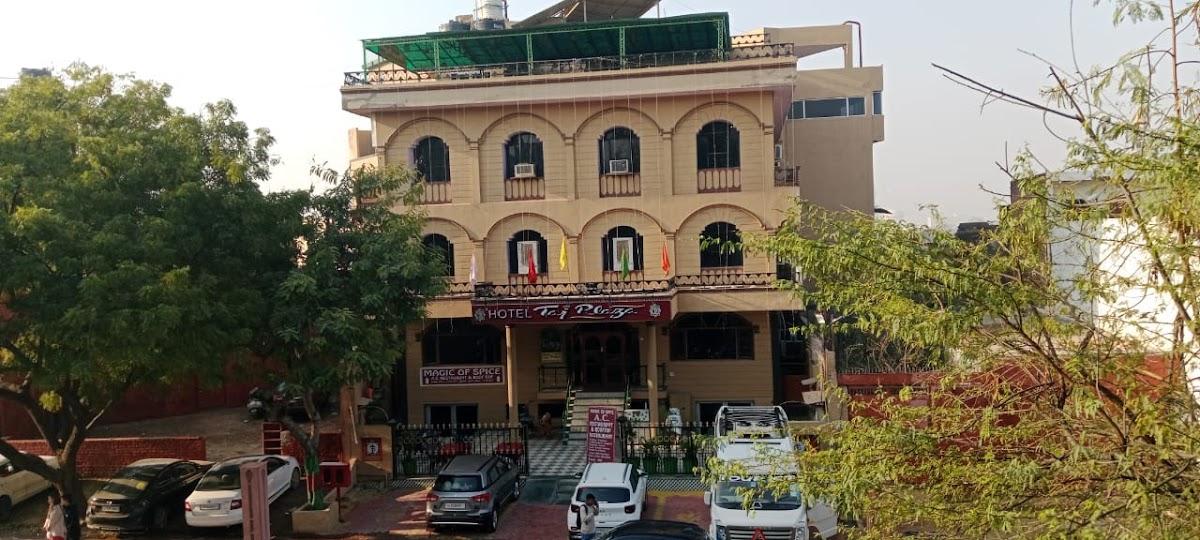 Hotel Taj Plaza